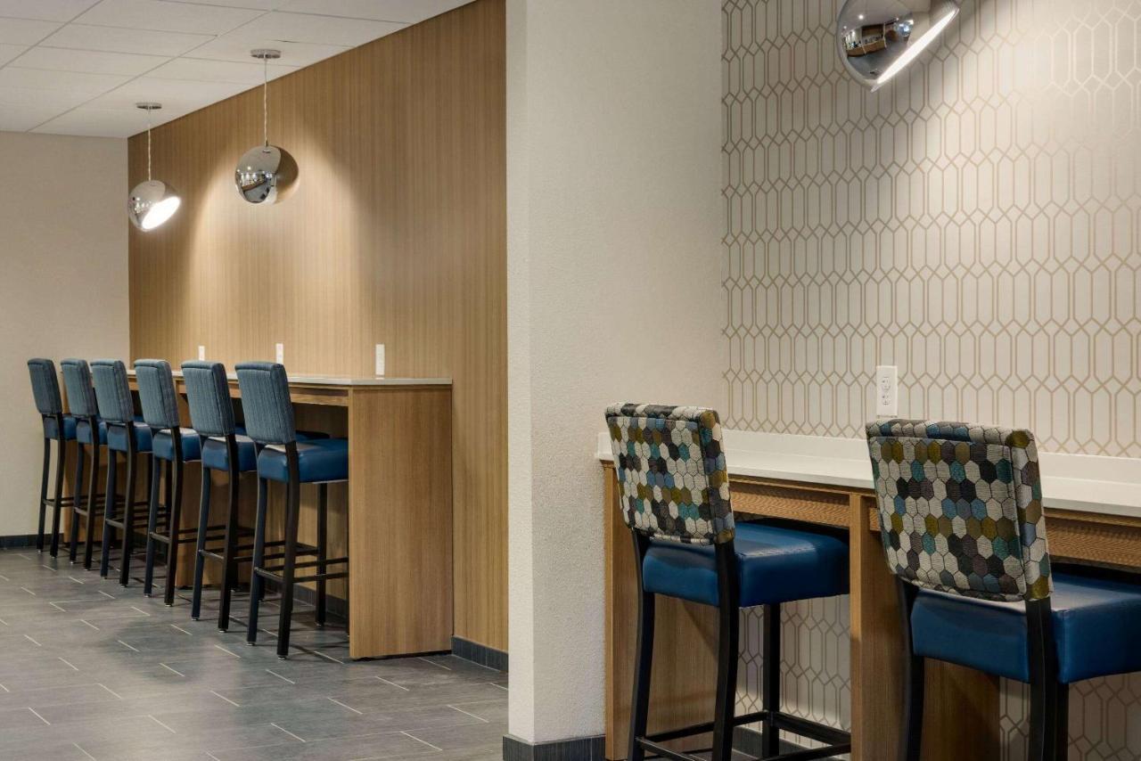 Microtel Inn & Suites By Wyndham Gambrills Odenton Esterno foto