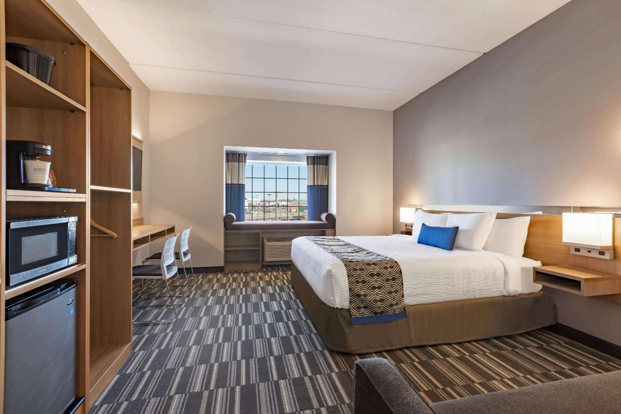 Microtel Inn & Suites By Wyndham Gambrills Odenton Esterno foto