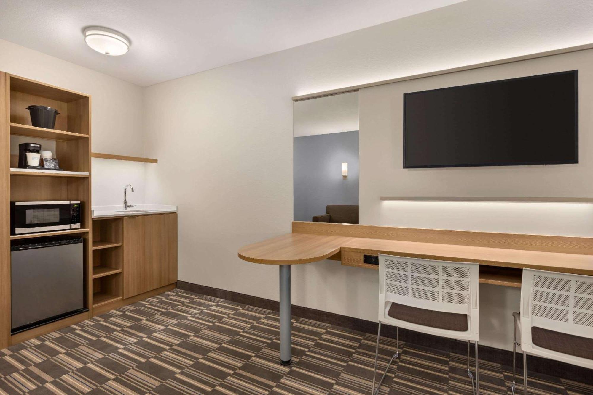 Microtel Inn & Suites By Wyndham Gambrills Odenton Esterno foto