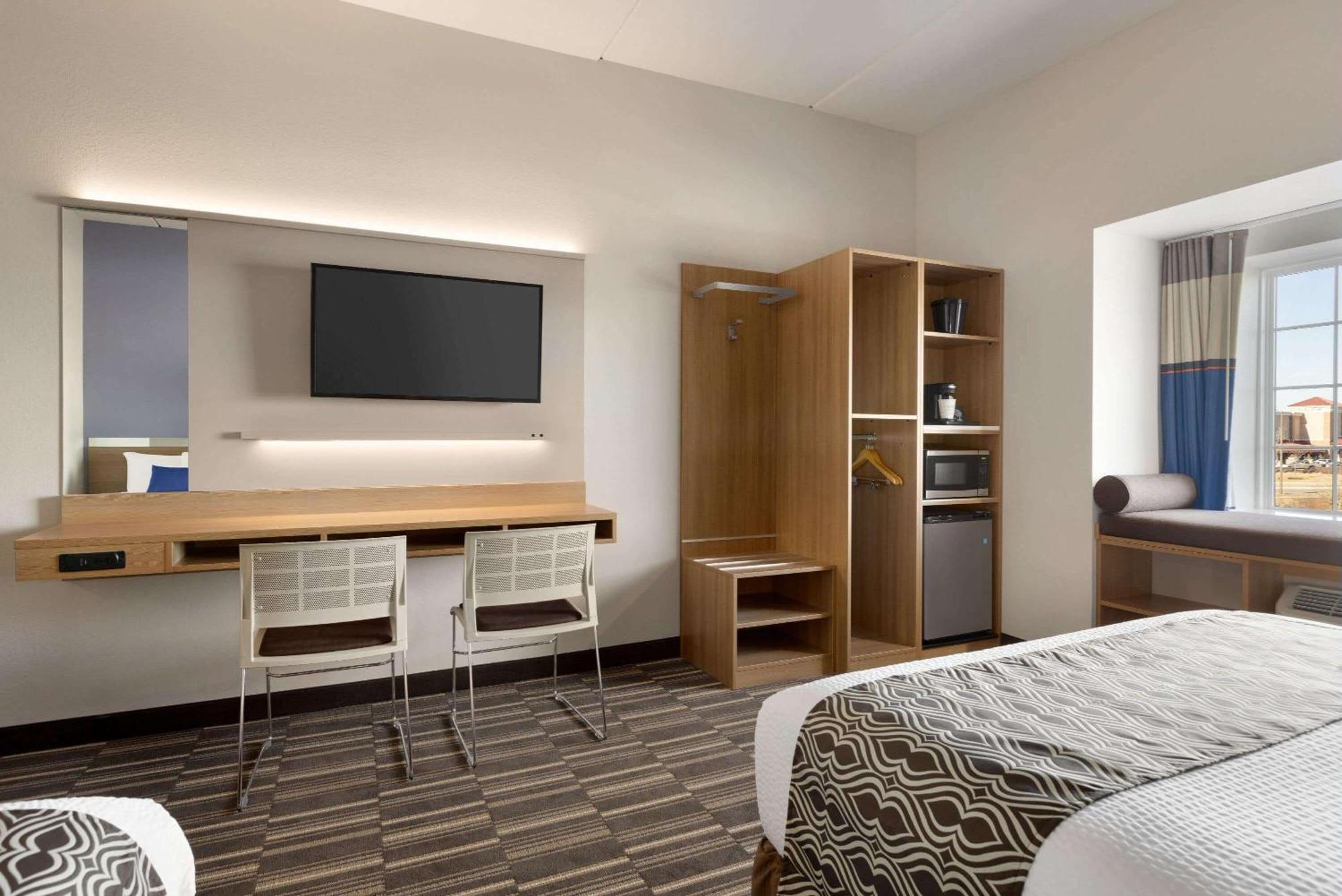 Microtel Inn & Suites By Wyndham Gambrills Odenton Esterno foto